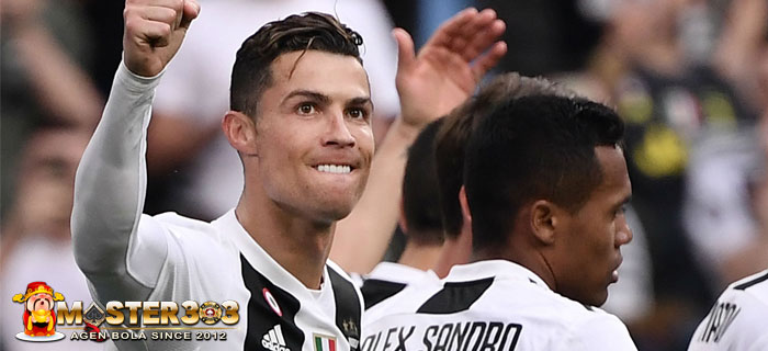 Cristiano Ronaldo Tanggapi Rumor Hengkangnya